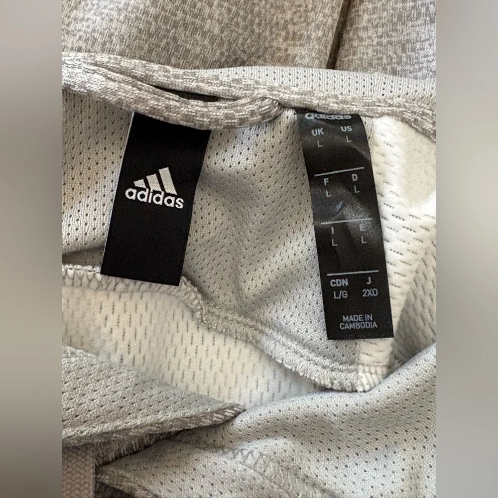 Adidas Team Issue Badge of Sport Grid Men’s Hoodie Light Gray Size Large